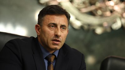 Мълния: Заради "Лукойл" Спецов вече не е шеф на НАП