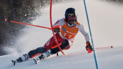Алберт Попов остана 23-ти в първия слалом на Световната купа по ски