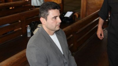 След 16 г. в затвора: Пускат предсрочно бивш лидер на СДС, заклал дядо си в Русе