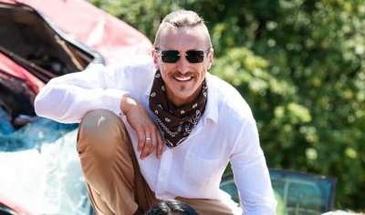 Първо в Lupa.bg: Димо Алексиев започна работа в театъра