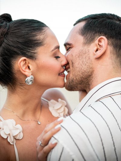 Юлиан Костов с необичаен поздрав към гаджето си: Мирела е секси, предана и по-талантлива от мен (ФОТО)