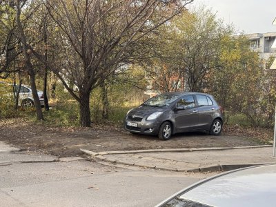 Е*АТИ СТУДЕНТИТЕ: Точно 0 протестираха срещу "Зелената зона" в Студентски град