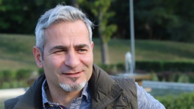 Политолог: Протестът сега е партиен и няма потенциал