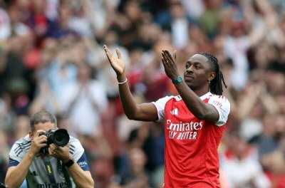 Троен залп на ЕБЕречи Езе торпилира Тотнъм