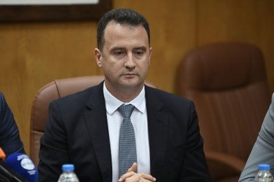 Жечо Станков: Имаме за 6 м. бензин, за 4 м. дизел, за 2 м. авиационно гориво