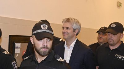 От "Да, България" призовават варненци на протест утре пред залата на ОИК