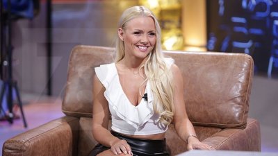 Миска на Слави чака бебе (СНИМКИ)