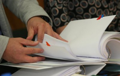 Болен здрав носи: Фалшиви ТЕЛК решения продължават да точат хазната