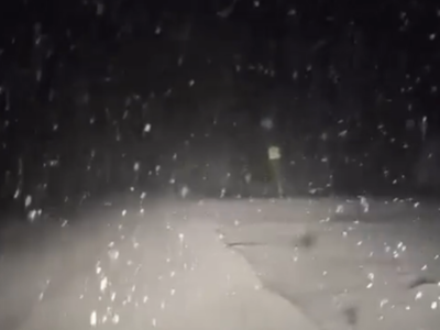 Сняг и светкавици на Пампорово, трупа до 15 см на час