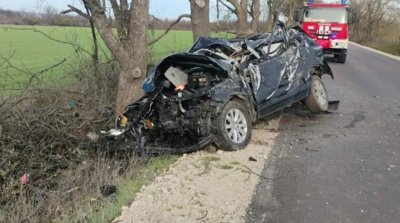 В болницата почина и ранената в катастрофата край Каолиново