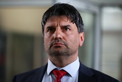 Официално: Петима полицаи са пострадали на протеста снощи