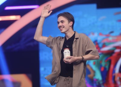 Давид от „Биг Брадър“ остава в България