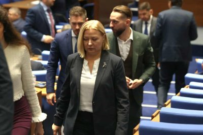 Парламентът прие закон за контрол над корупционния риск 