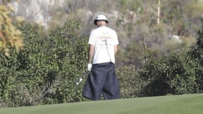 Джъстин Бийбър опика голф игрище