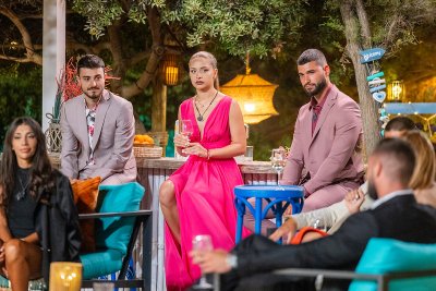 Първо в Lupa.bg: Любовна тройка в „Ергенът: Любов в рая“