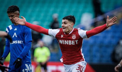 Панайотов към феновете след новия контракт: Ще се радвам на много бъдещи успехи заедно