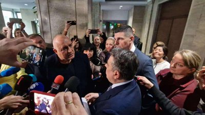 Асен Василев се ядоса на Бойко и обяви нов протест в понеделник