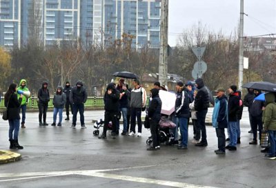 Протестите срещу разширяването на платените зони в София продължават (СНИМКИ)