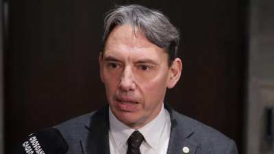 За клевета: Депутат от ПП-ДБ ще съди Слави Трифонов