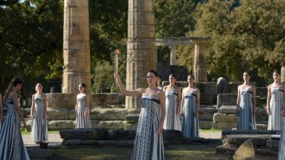 Палят олимпийския огън в музей 