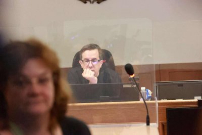 За втори път: Отложиха делото за погрома над сградата на ЕК в София