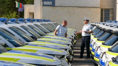 Добре похарчени пари: МВР си купува 405 джипа и 285 мотора с приходи от глоби 
