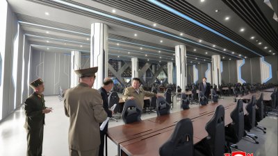 Руският език вече е задължителен в училищата в Северна Корея 