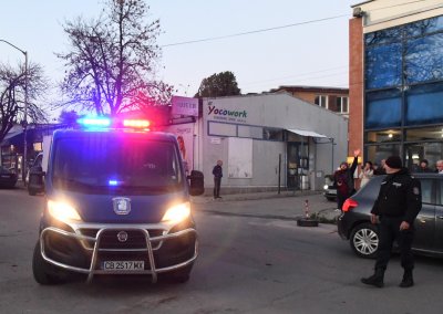 Благо, с теб сме! Ето как Коцев пристигна във Варна под конвой (СНИМКИ)