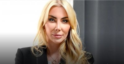 Антония Петрова със самооценка 10: С годините се разкрасявам 