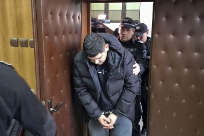 Оставиха за постоянно в ареста тираджията Джуней, убил семейство на Околовръстното на Пловдив