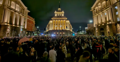 "Мяра": 3/4 от хората подкрепят протестите, половината искат предсрочни избори 