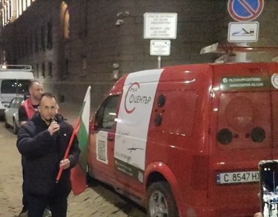 Само в Lupa.bg: Протестърът от МИР Симеон Славчев завлякъл десетки хора с над 100 бона