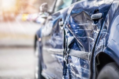 Четирима младежи на 17 и 18 години пострадаха при катастрофа