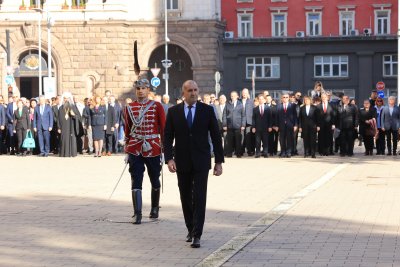 ИЗВЪНРЕДНО: Румен Радев поиска предсрочни избори