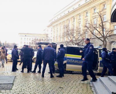 МВР мълчи като бит гъз, нито дума за боя снощи