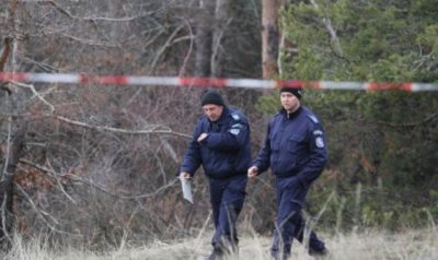 Трупът в двора на врачанската болница бил оглозган от кучета