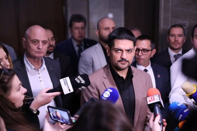 Руди Гела подкрепя вота на ПП-ДБ