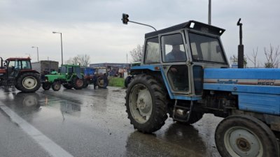 Затвориха Кулата - Промахон за тирове до 18 ч.