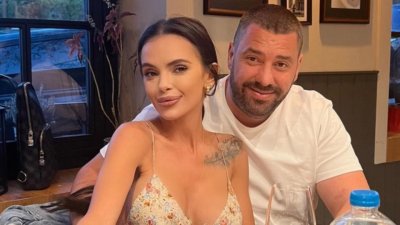 Миро Дзвера заби Моника Валериева