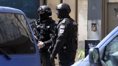 ГДБОП и ДАНС разбиха група за ДДС измами под надзора