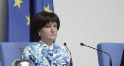 ЩРАК: Цвета Караянчева още дирижира парламента (ВИДЕО)