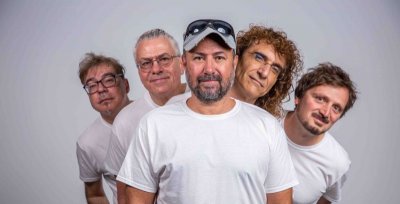 Стефан Вълдобрев и "Обичайните заподозрени" записаха песен в Античния театър (ВИДЕО)