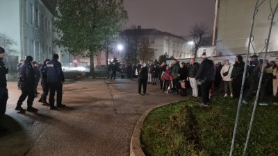 Кметът на Враца Калин Каменов завежда дело срещу протестиращи пред дома му: Обиждали жена му и децата