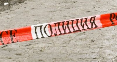 Шофьор не видя лежащ на пътя мъж и го прегази