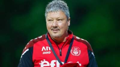 Левскарско сдружение дари средства за Любослав Пенев