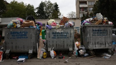 По настояване на районния кмет на Люлин Георги Тодоров в