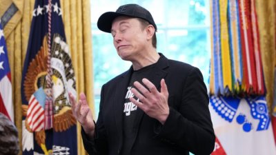 ЕС отхвърли „напълно безумните изявления“ на Мъск