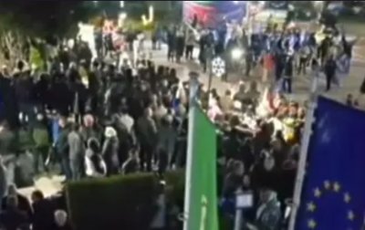 Веско Маринов запя "За теб, Българийо на симпатизантите на ДПС-НН в Белица 