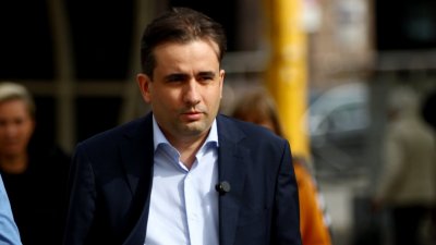 Божидар Божанов предупреди че протестиращите на улицата може да се