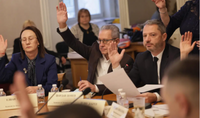 Бюджетната комисия прие на първо четене фискалните рамки на ДОО и НЗОК 